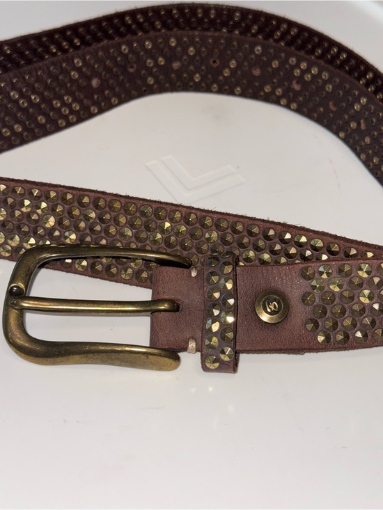 B Makowsky Brown leather studded grommet belt . 44” L 
Antique brass hardware main image 6